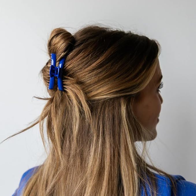 KAXI Hold Everything Mini Hair Claw, Perfect for Thick & Thin Hair, Straight, Wavy or Curly, Strong Clip With 32 teeth & Many Colors to Choose (Royal Blue)