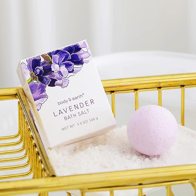 BODY & EARTH Gift Baskets For Women 11 Pcs Lavender Spa Gifts For Her with Bubble Bath Body Lotion Sets, Bath and Body Gifts Set For Her Christmas Gifts for Women Spa Gift Sets