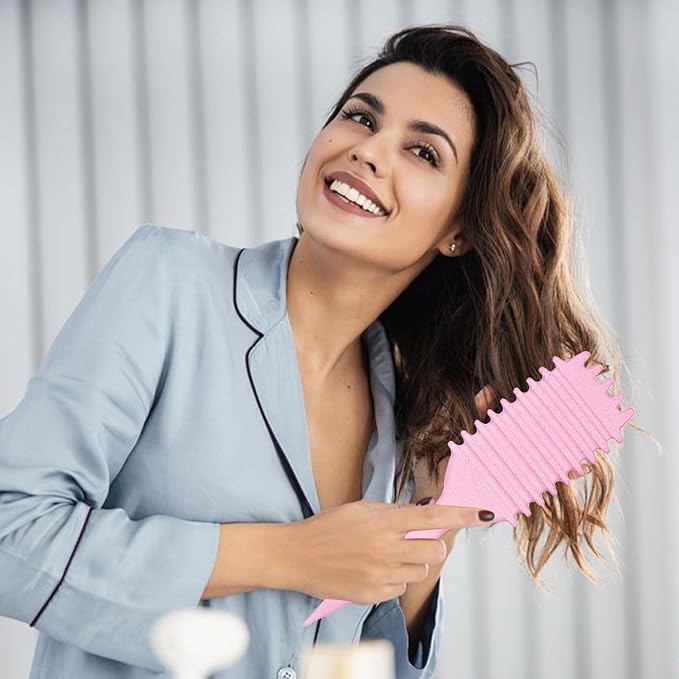 Curl Defining Brush, 1 PCS Curly Hair Brush, Brush for Curly Hair, for Combing and Shaping Men's and Women's Curls to Reduce Pulling (Pink)