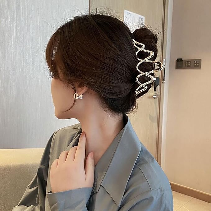 Silver Metal Wavy Hair Clip, 1Pcs 4.52Inch Wave Hair Clip for Thick Hair, Non-Slip Strong Hold Grip Hair Jaw Clip, Ideal for All Occasions
