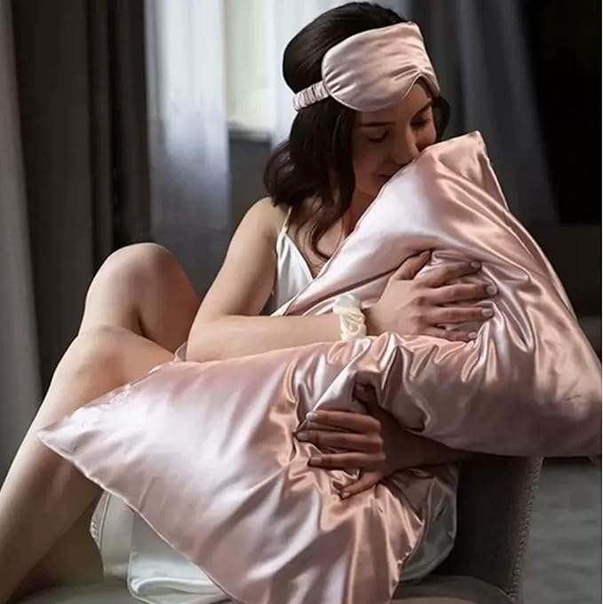 Oeko-TEX Certified Pink Silk Pillowcase for Sleeping Women Made in USA, 22 Momme Real Mulberry Silk Pillow Cases with Zipper, 6A Grade 100% Organic, Beauty Boost, 1 Pc 20"x26" (Standard, Pink)