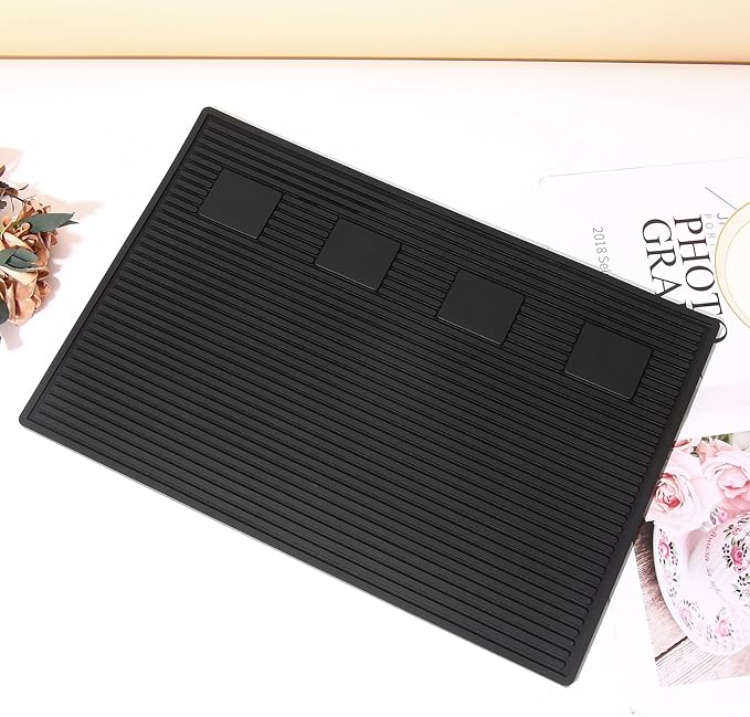 Magnetic Barber Station Mat for Clippers, Stripe Non-Slip Organizer, Professional Salon Barbershop Workstation Pads, Beauty Salon Tools(19" X 13" Black)