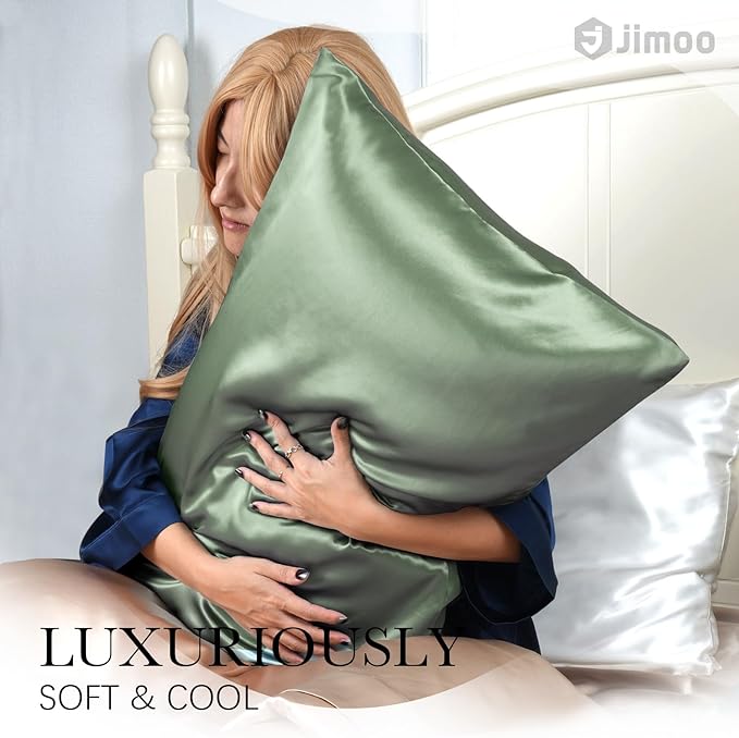 100% Mulberry Silk Pillowcase for Hair and Skin, 22 Momme Pure Natural Silk Pillow Case Both Sided with Zipper, Pillow Cover for Women Mom Men (Matcha, Standard 20''×26'', 1 Pack)