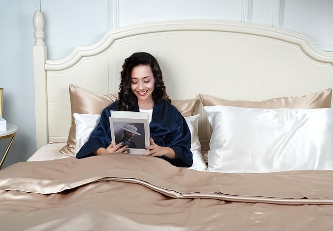 100% Mulberry Silk Pillowcase for Hair and Skin, 22 Momme Pure Natural Silk Pillow Case Both Sided with Zipper, Pillow Cover for Women Mom Men (White, King 20''×36'', 1 Pack)