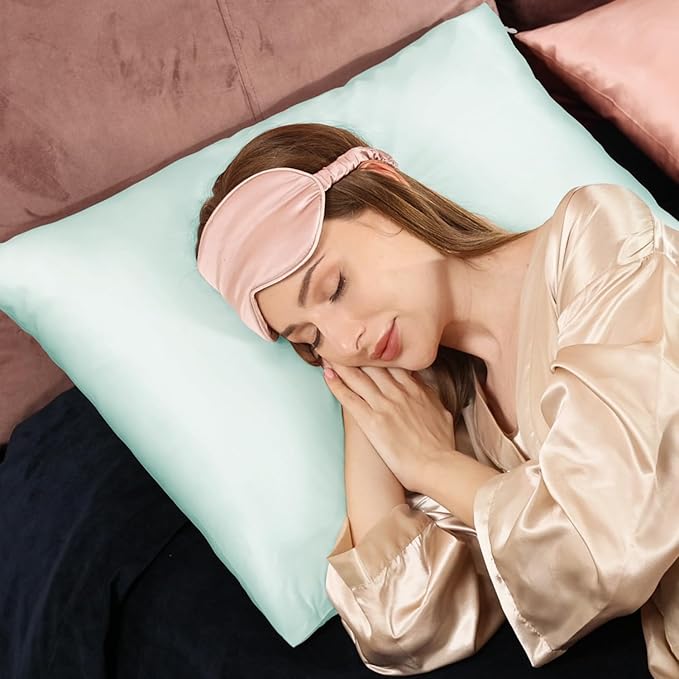 Adubor 100% Silk Pillowcase - Mulberry Silk Pillow Cases, 23 Momme 6A Grade Fibers, Silk Pillow Case for Hair and Skin Health, with Hidden Zipper (Queen 20''x30'', Light Green, 1PC)