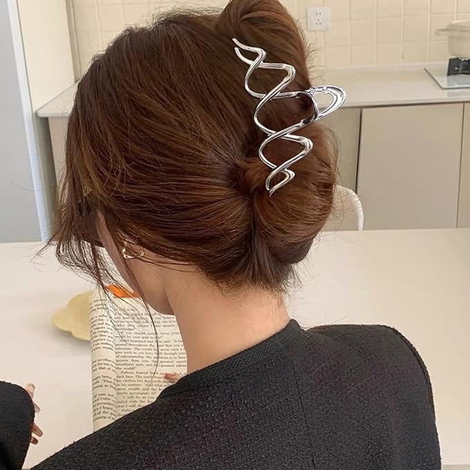 Wave Metal Hair Clips Silver Wavy Hair Claw Clip Hair Claws Strong Hold Nonslip Hair Jaw Clips for Thin Thick Hair Stylish Hair Accessories for Women Girls