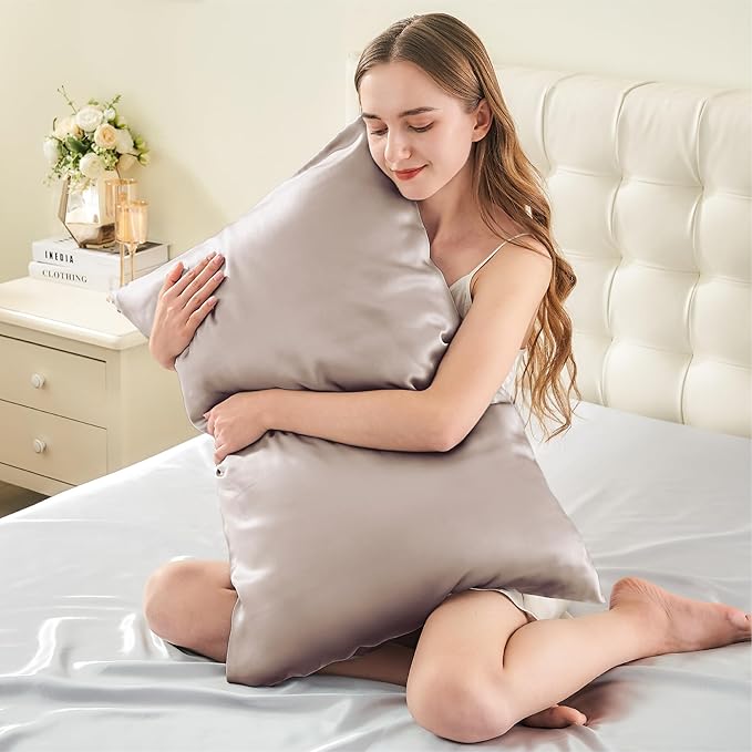 INFIIXSO Silk Pillow Cases 2 Pack Standard Size, Ultra Smooth & Soft Mulberry Silk Pillow Case for Hair and Skin, Breathable Cooling Silk Pillowcase with Hidden Zipper (Caramel, 20x26 Inches)