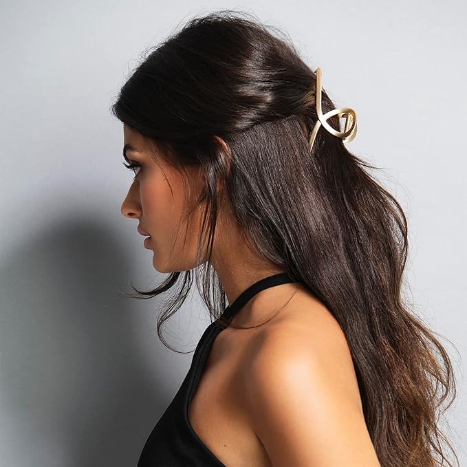 The Hair Edit French Twist Claw Clip – Chic Hair Clip for Women, Elegant Gold Metal Hair Clip, Ideal Gift For Women, Chic Up Dos and Half Up Styles, Elegant Hair Accessory for Styling & Everyday Wear